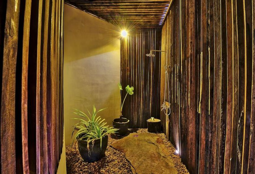 Отель Ren Resort