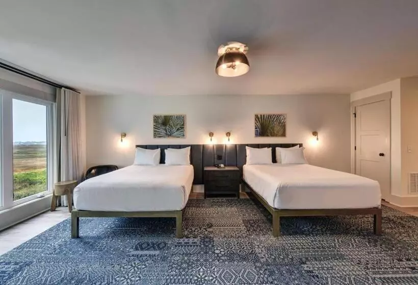 هتل Sea Palms Resort