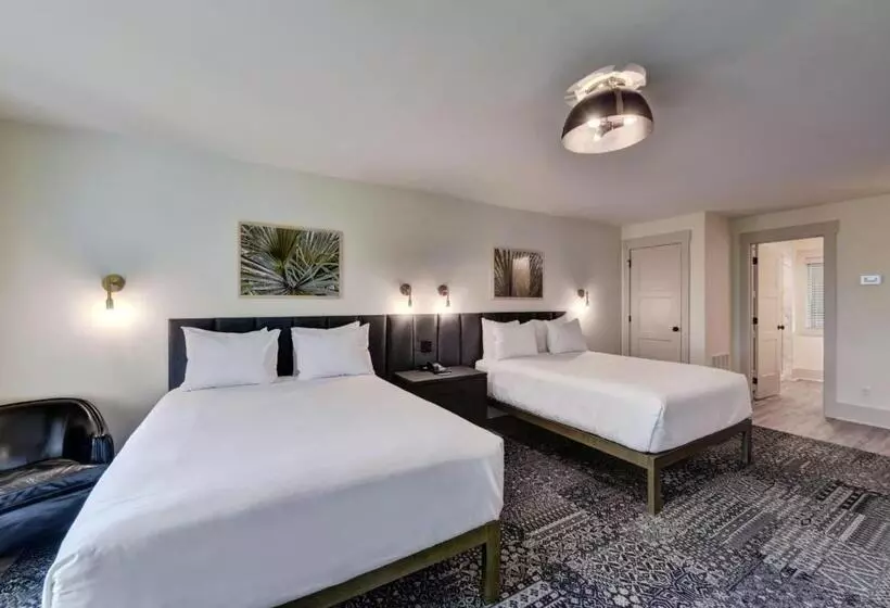 هتل Sea Palms Resort