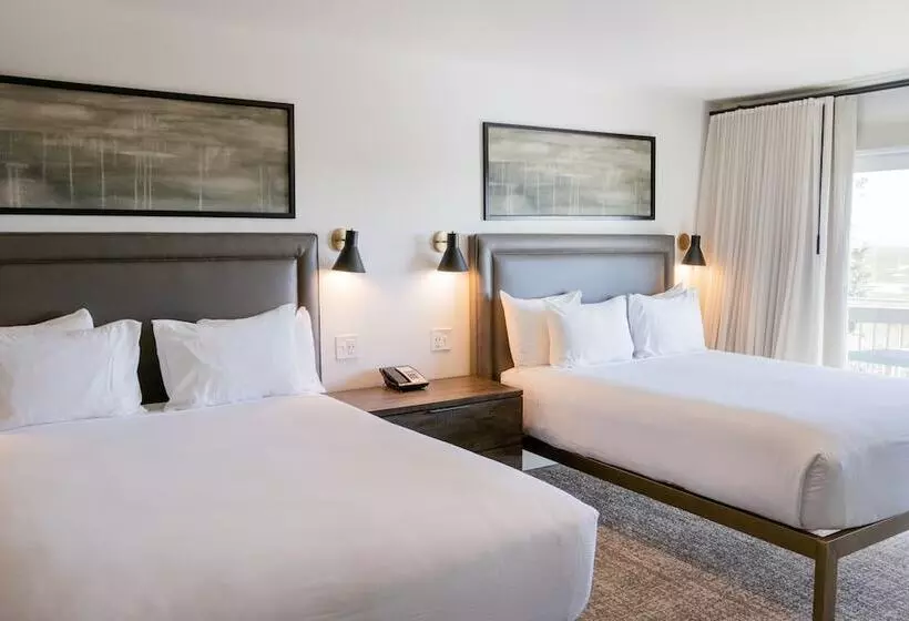 هتل Sea Palms Resort