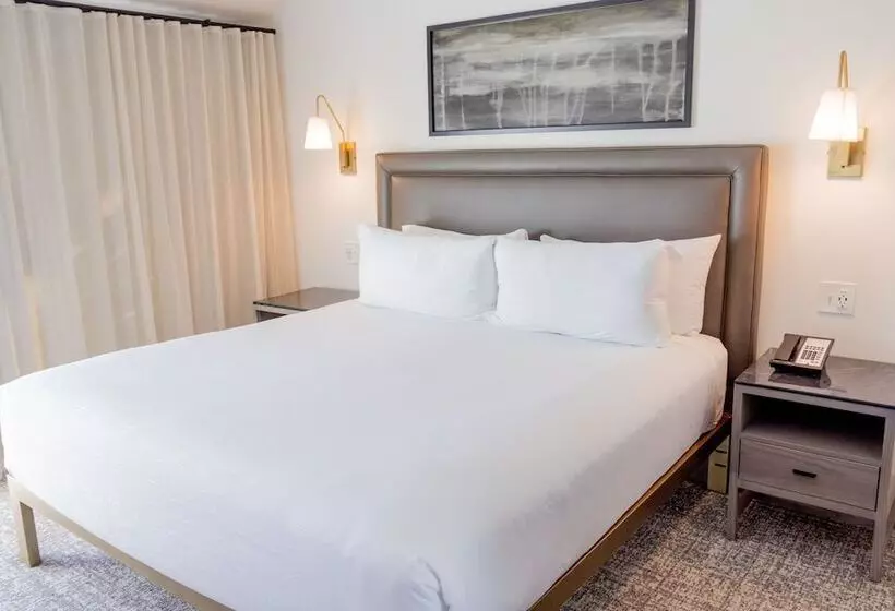 هتل Sea Palms Resort