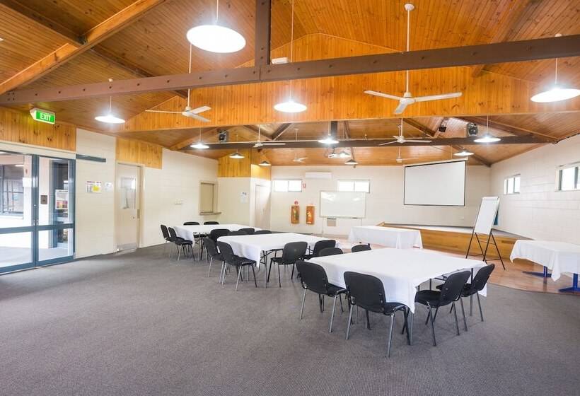 호텔 Shoal Bay Holiday Park