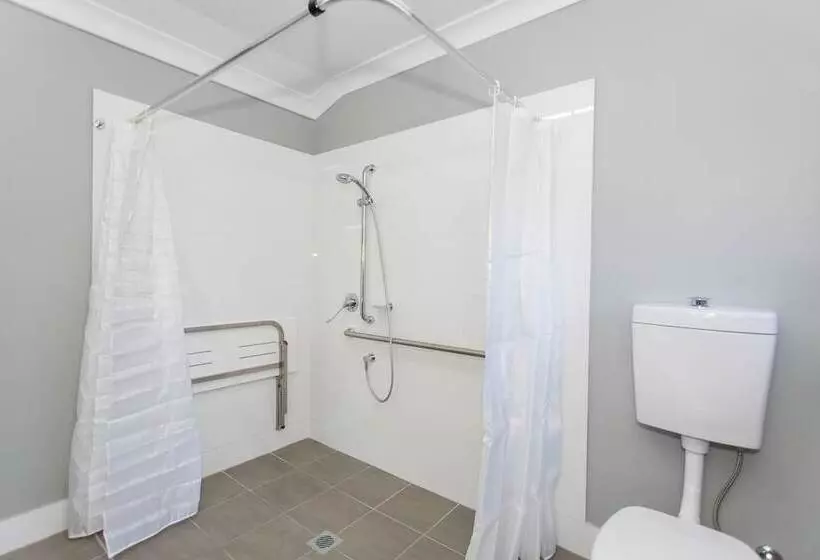 호텔 Shoal Bay Holiday Park