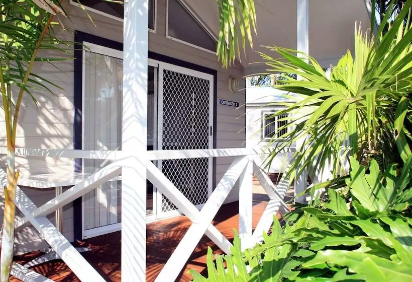 호텔 Shoal Bay Holiday Park