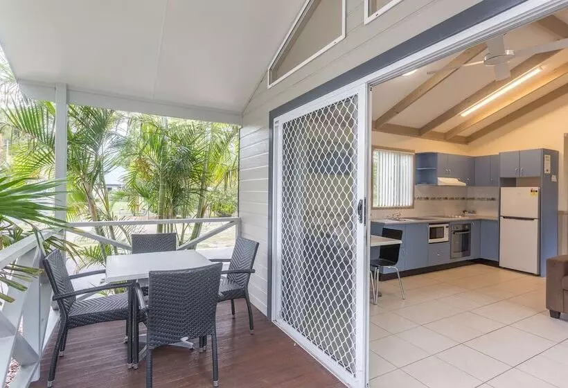 호텔 Shoal Bay Holiday Park