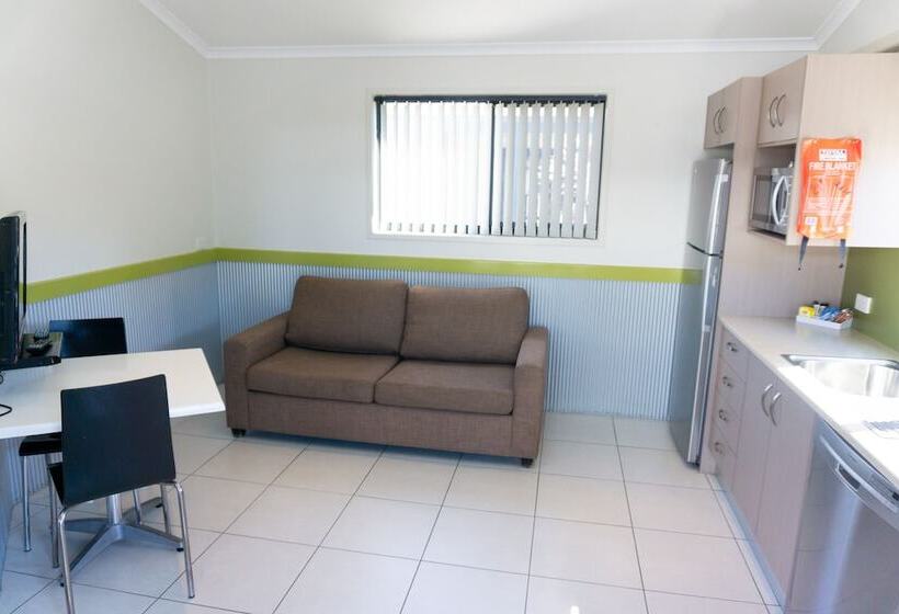 호텔 Shoal Bay Holiday Park