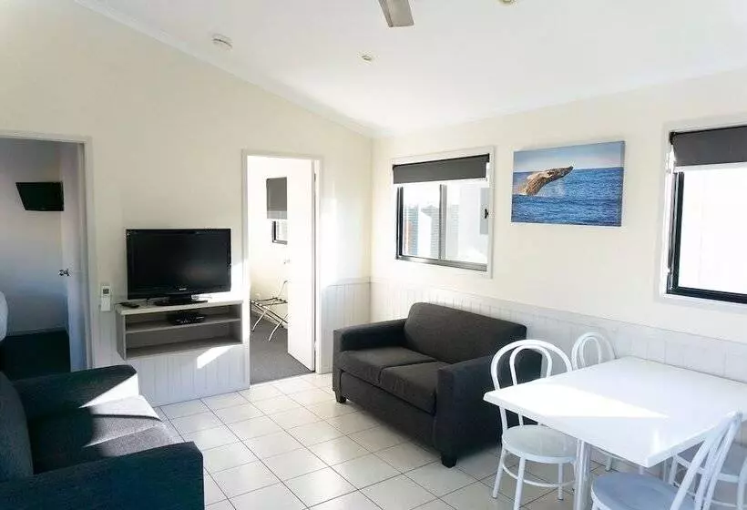 호텔 Shoal Bay Holiday Park