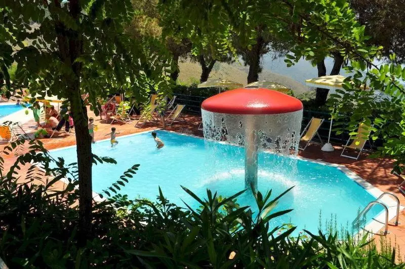 هتل Villaggio Club Residence Pianetamaratea