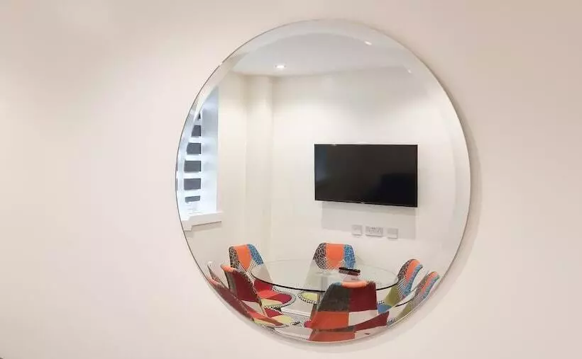 Hyde Park Superior Apartments