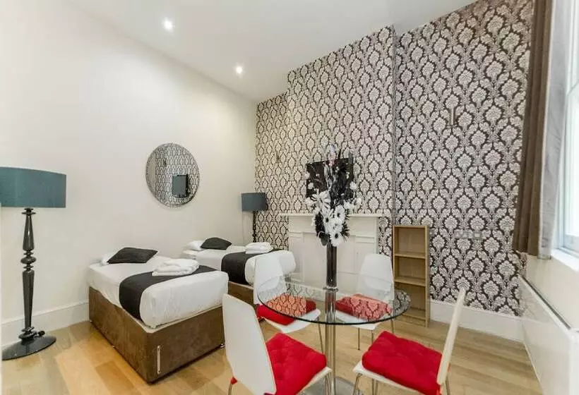 Hyde Park Superior Apartments