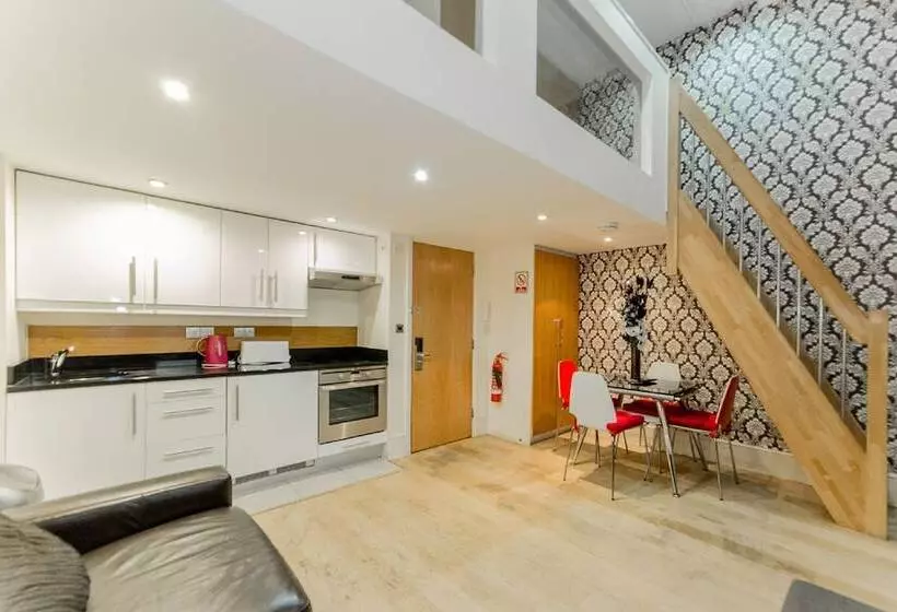 Hyde Park Superior Apartments