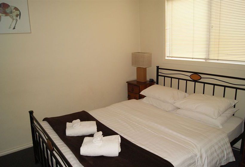 Townhouse At Moonee Ponds 4km To Cbd