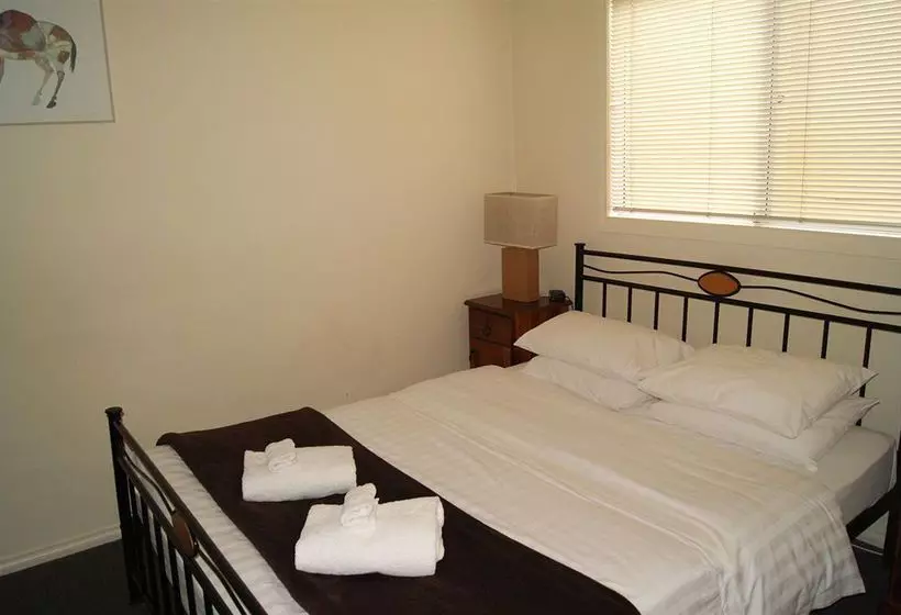 Townhouse At Moonee Ponds 4km To Cbd