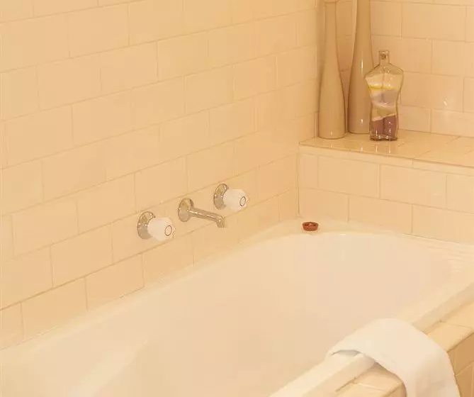 Townhouse At Moonee Ponds 4km To Cbd