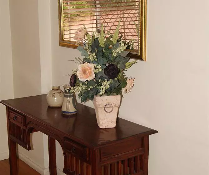 Townhouse At Moonee Ponds 4km To Cbd