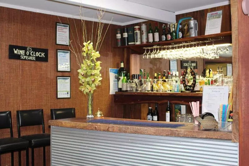 מוטל Cobram Colonial Motor Inn