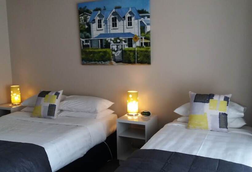 فندق على الطريق Settlers Motor Lodge