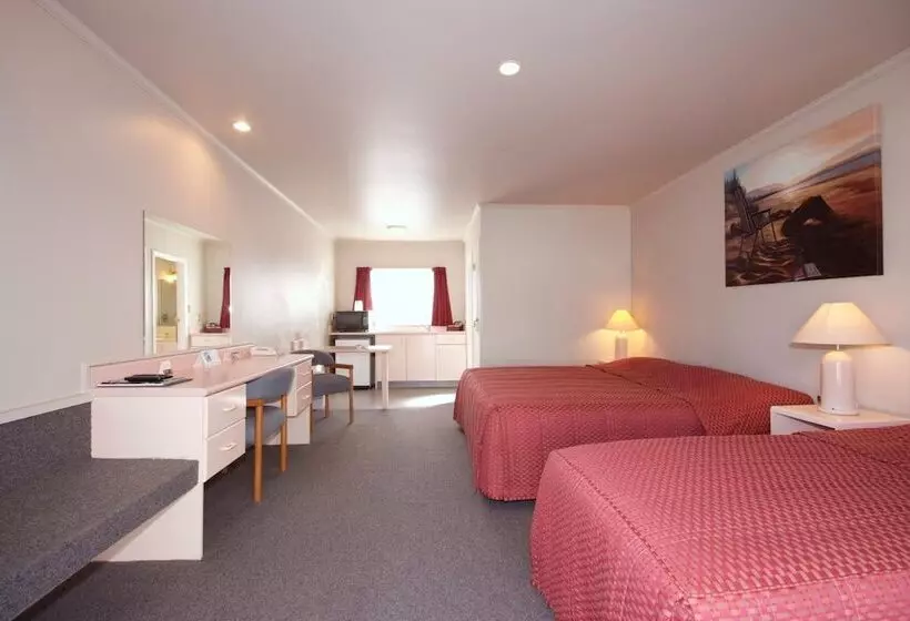 فندق على الطريق Settlers Motor Lodge