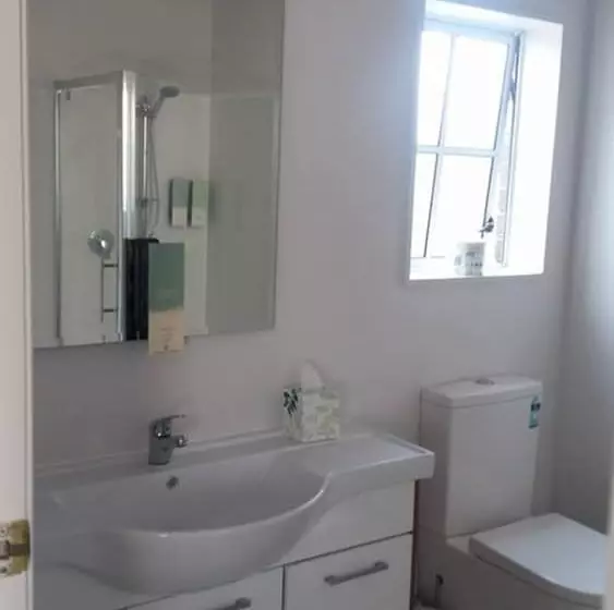 فندق على الطريق Settlers Motor Lodge