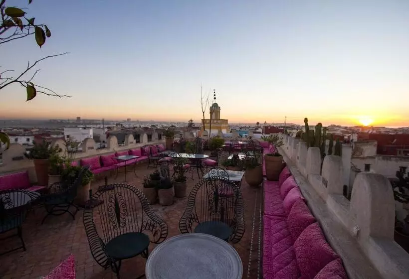 ペンション Riad Thamayna