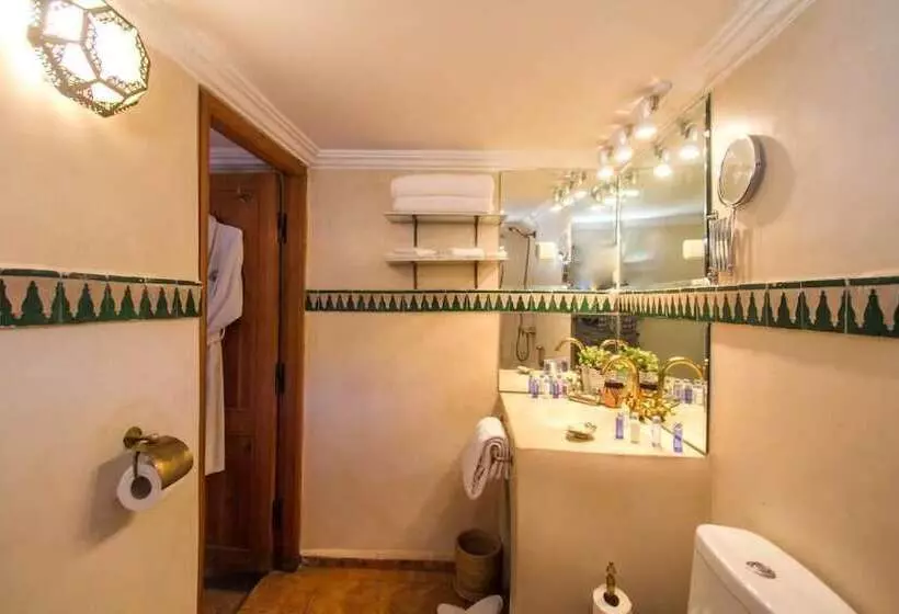 ペンション Riad Thamayna