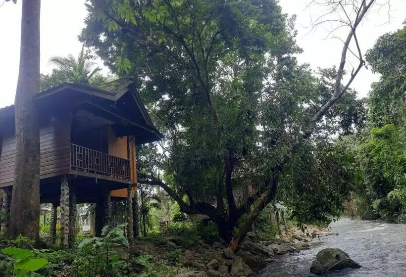 膳宿费 Tree Tops River Huts
