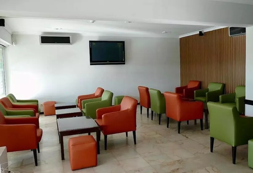 Resort Parque Mourabel  Pe Do Lago  Oasis Village