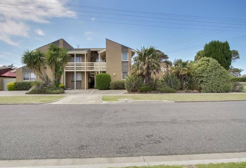 Sandpiper Apartments