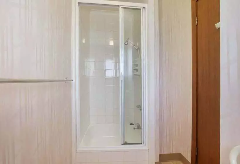 Sandpiper Apartments