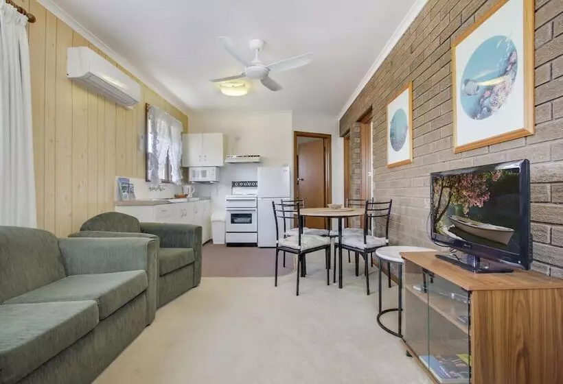 Sandpiper Apartments