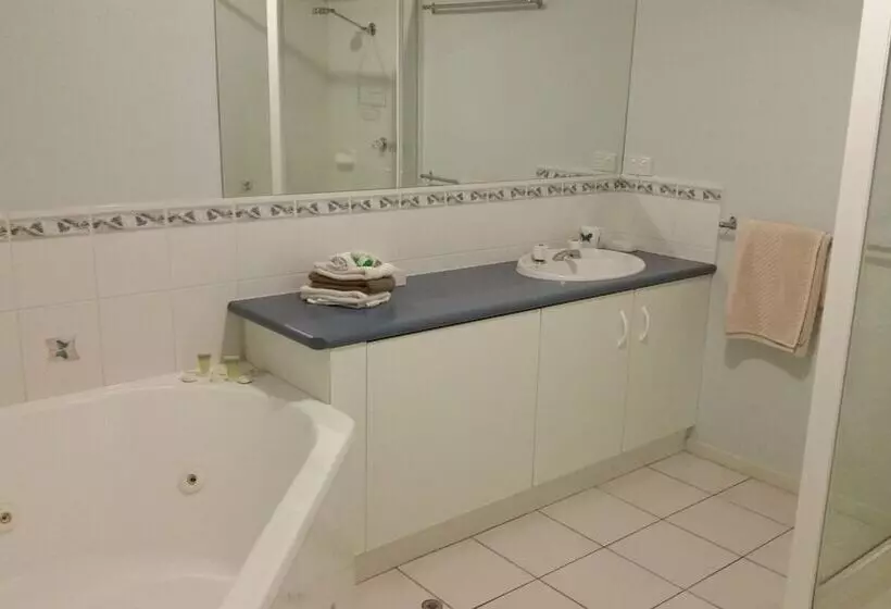 Ultimate Holiday Apartments