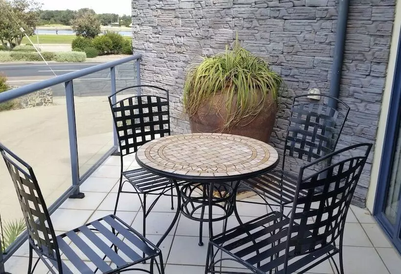 Ultimate Holiday Apartments