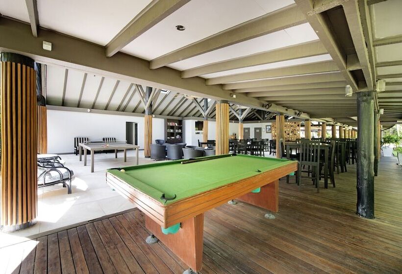 Ultiqa Fiji Palms Beach Resort