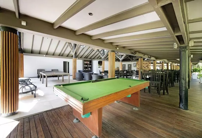 Ultiqa Fiji Palms Beach Resort