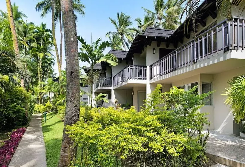 Ultiqa Fiji Palms Beach Resort