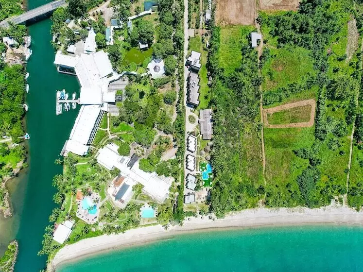 Ultiqa Fiji Palms Beach Resort