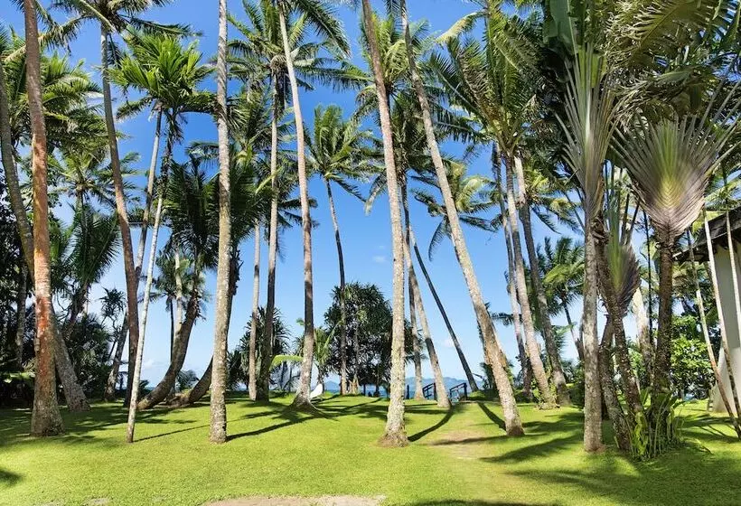Ultiqa Fiji Palms Beach Resort