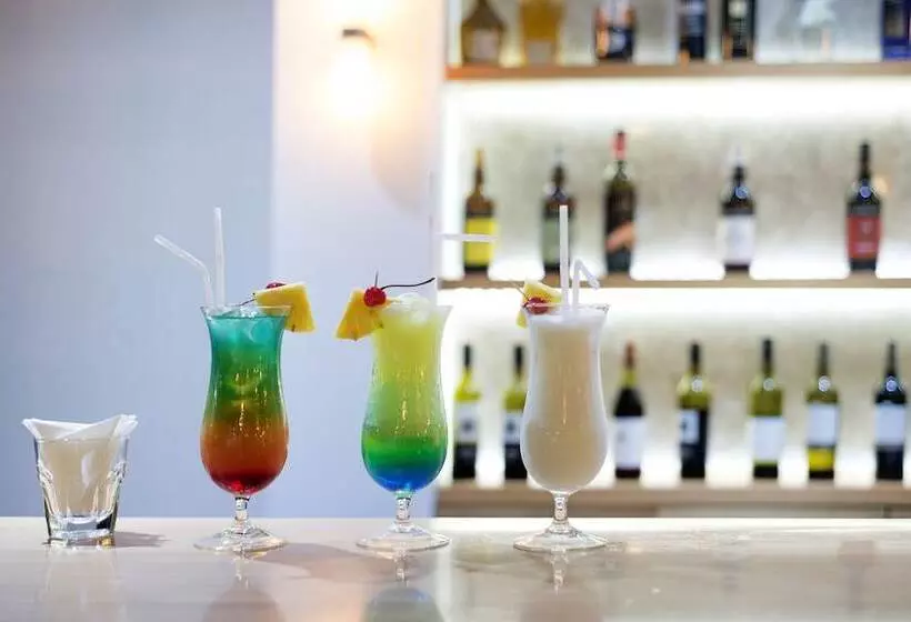 Ultiqa Fiji Palms Beach Resort