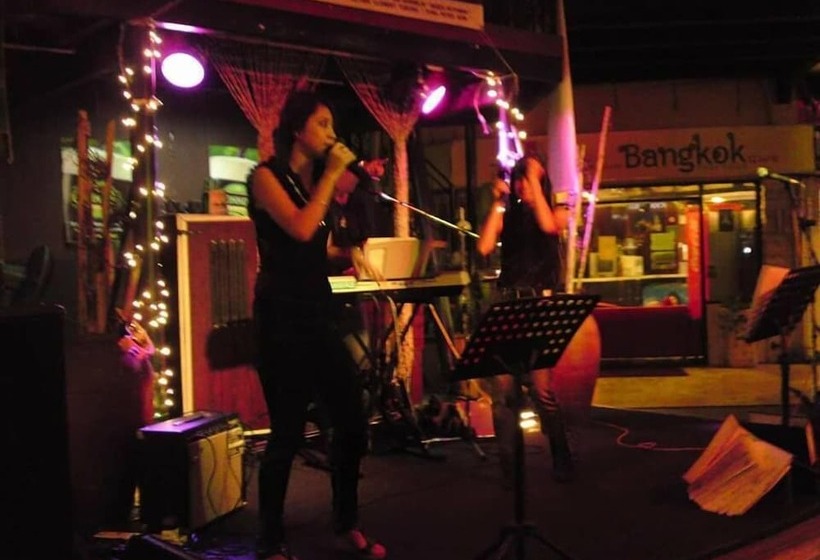 X Plorer Backpackers   Hostel