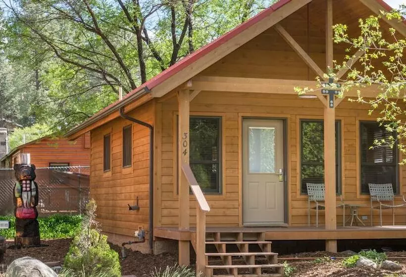 ホテル Shadow Mountain Lodge And Cabins