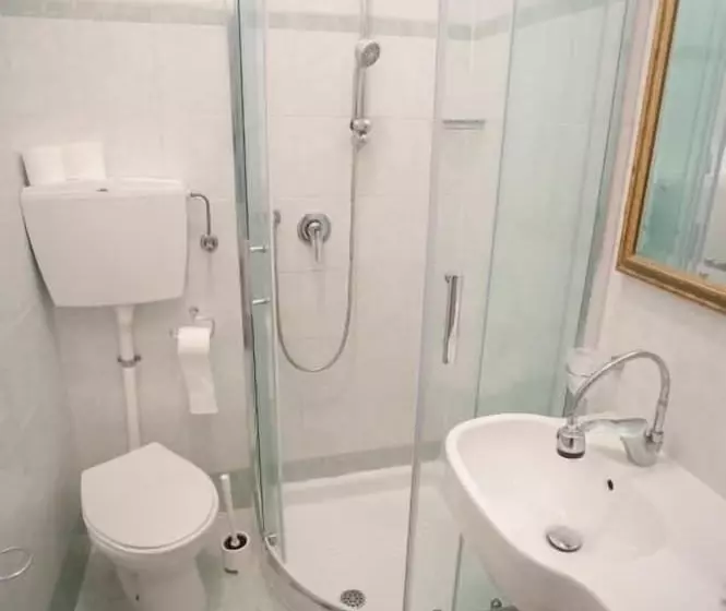 Hotelli Villa Silvie Rose