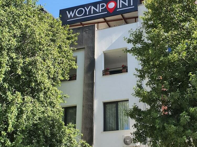 Woynpoint Hotel & Cafe