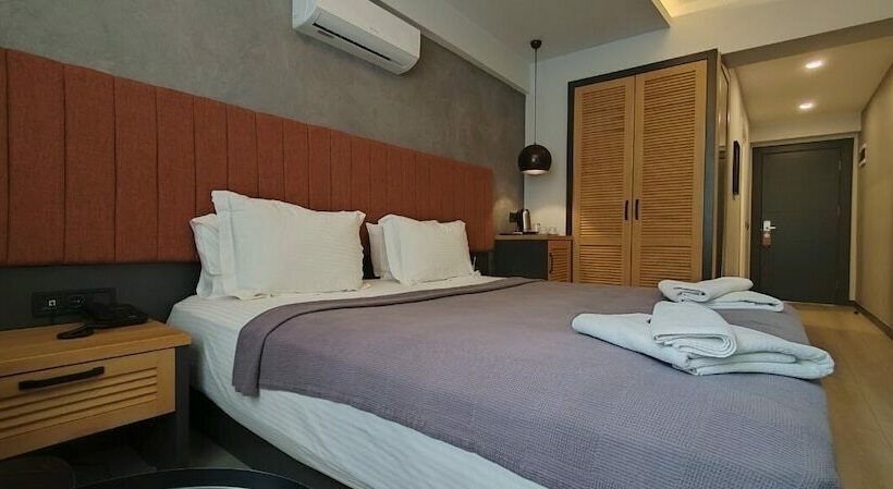 Woynpoint Hotel & Cafe