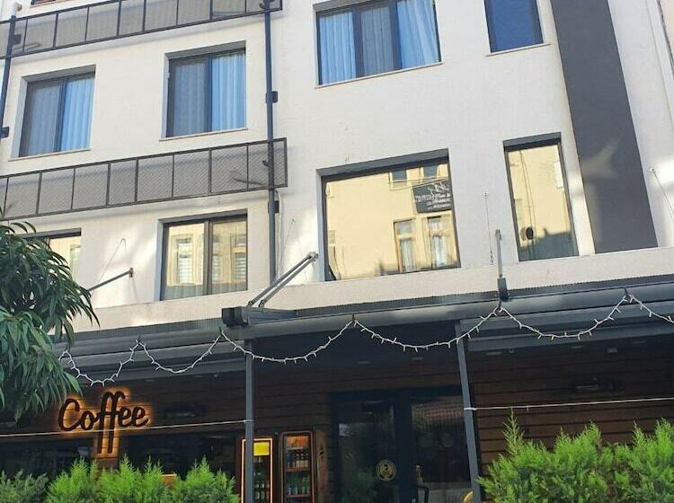 Woynpoint Hotel & Cafe