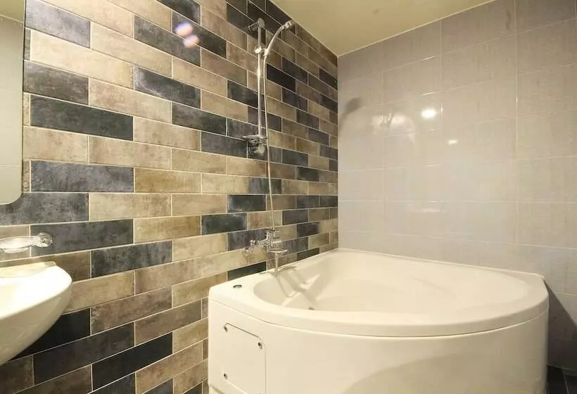 Motelli Daegu Seongseo Hotel If