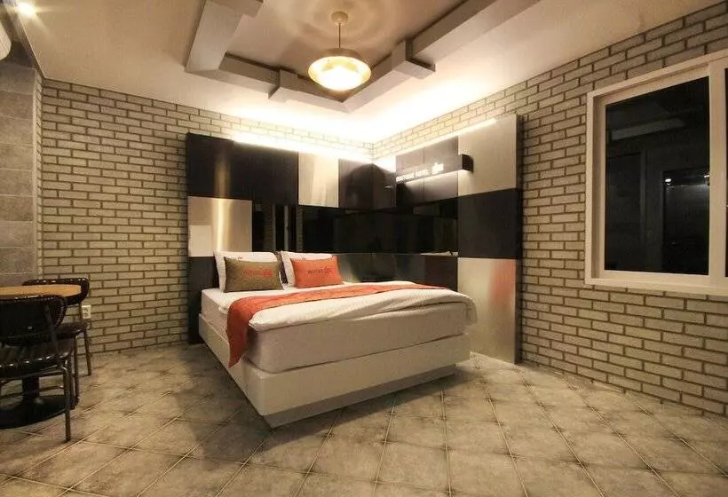 Motelli Daegu Seongseo Hotel If
