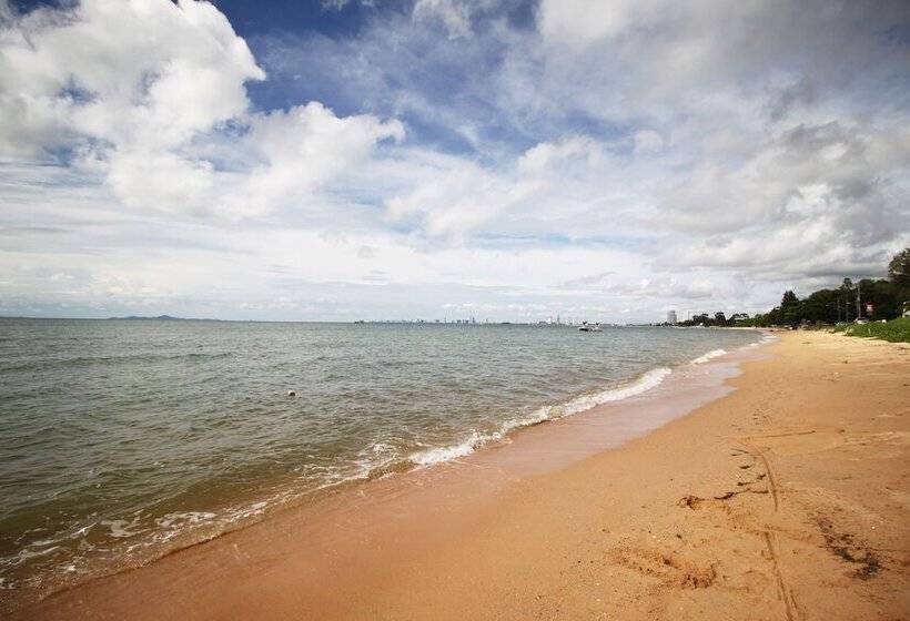 Bang Saray Pool Villa By Pattaya Sunny Rentals