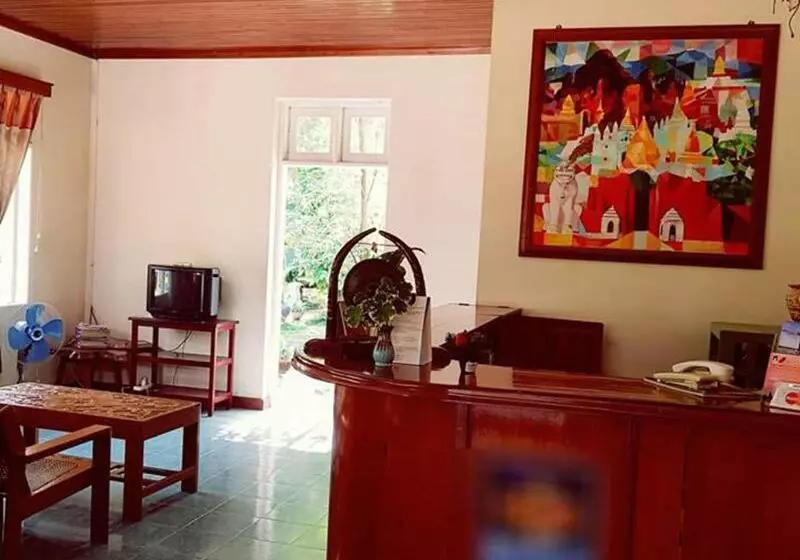 هتل Kyaw