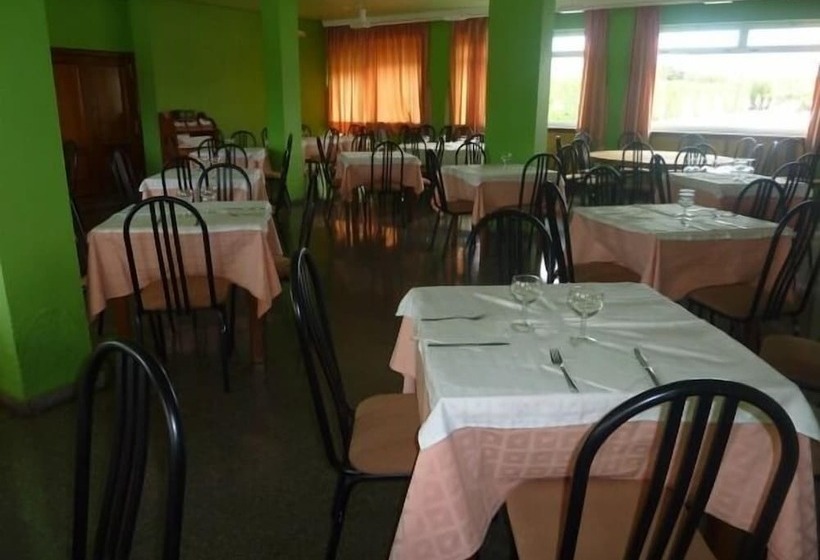 בית מלון כפרי La Alegría