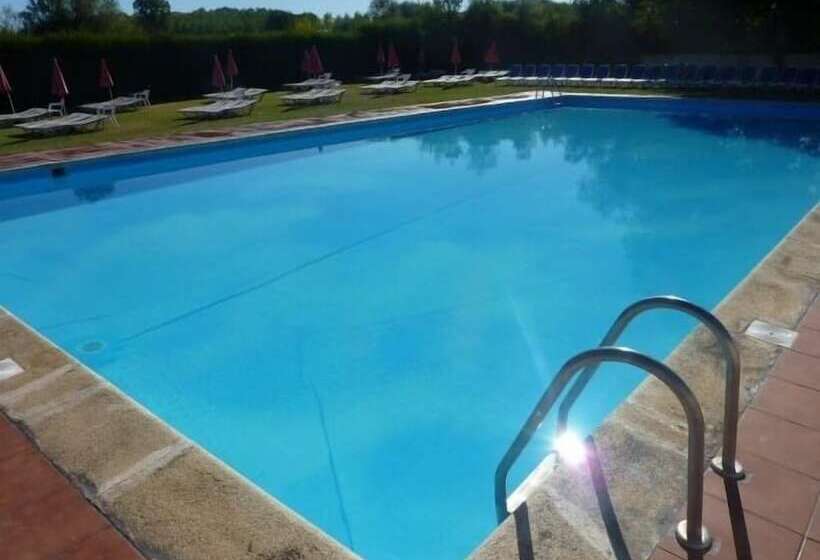 בית מלון כפרי La Alegría